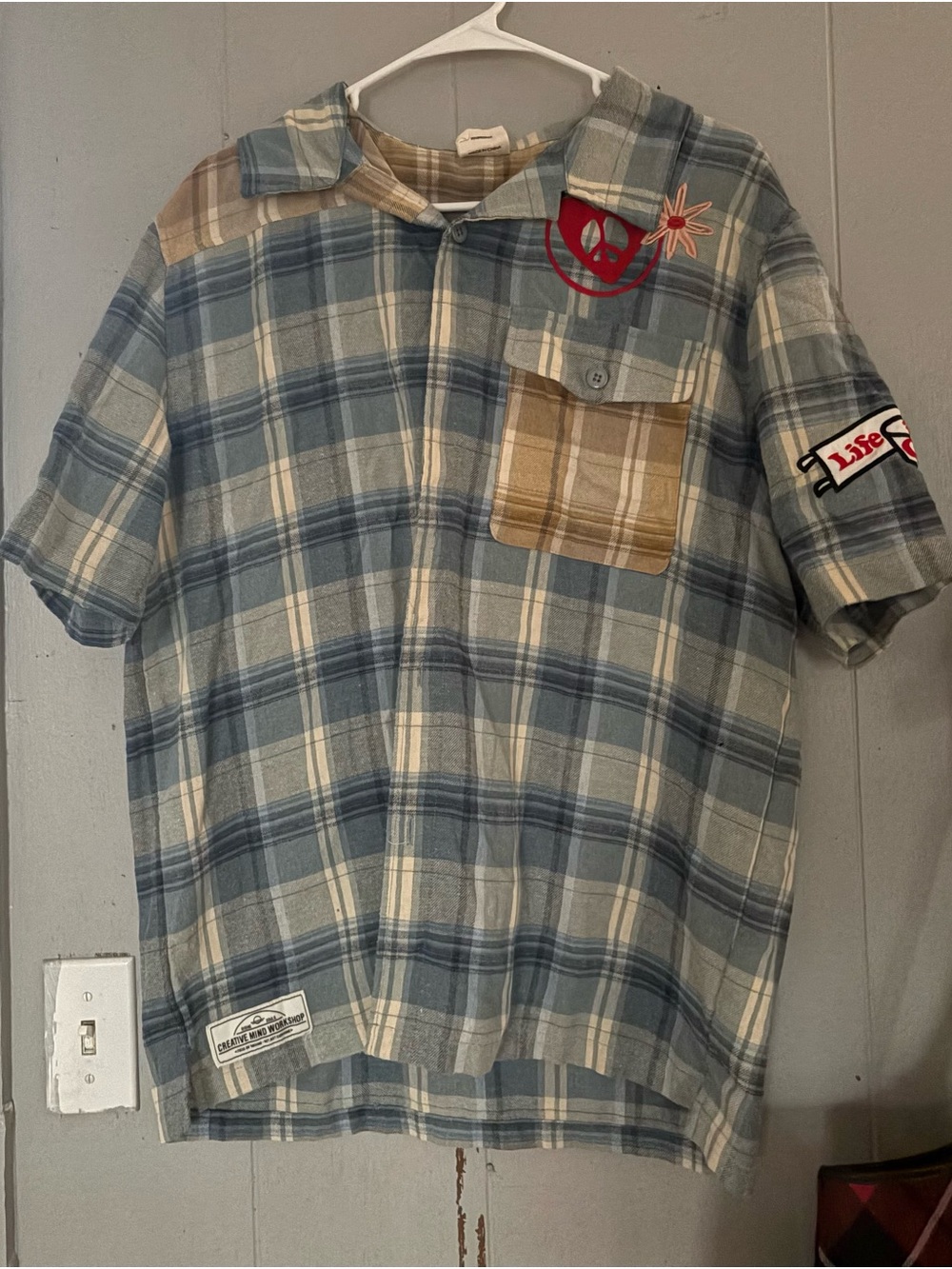 Casual Short-Sleeve Plaid Button-Down Shirt - Blue & Tan